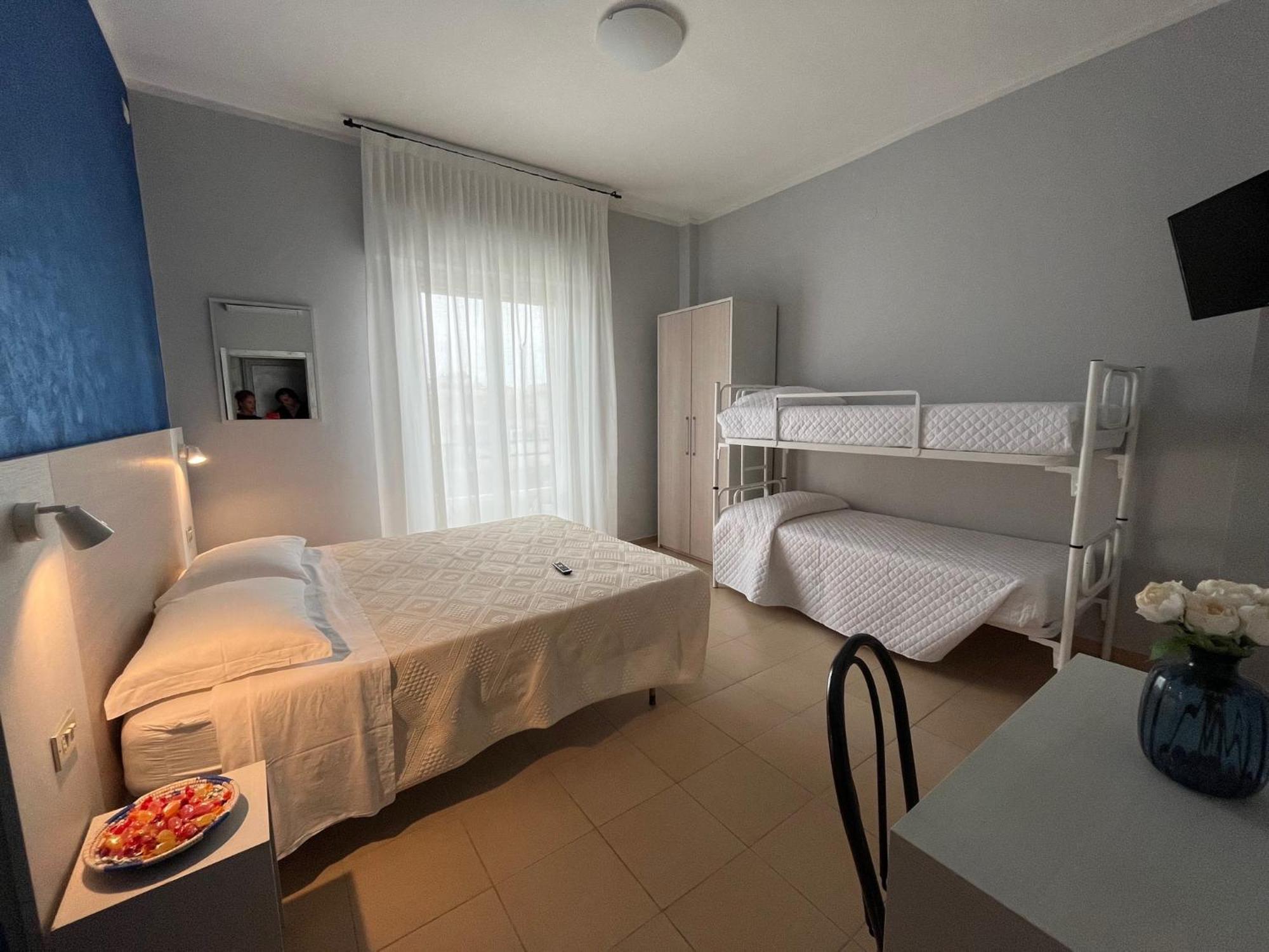 רימיני Hotel Le Ali מראה חיצוני תמונה